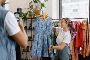 Fast Fashion versus Slow Fashion