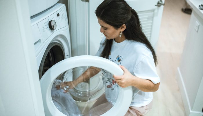 women doing laundry