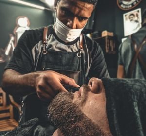 maintaining a safety razor