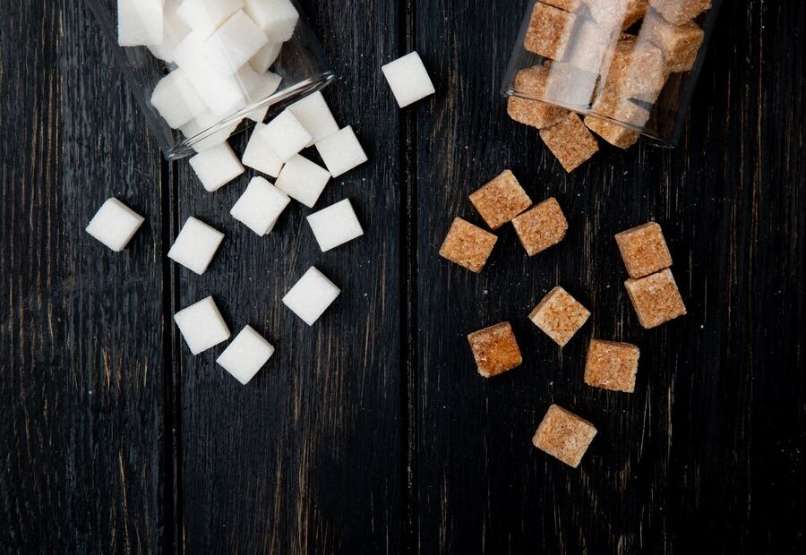 White Sugar vs Cane Sugar: Understanding the Difference to Determine Which is the Better Sweetener
